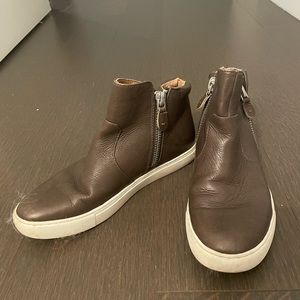 Brown leather fashion sneakers